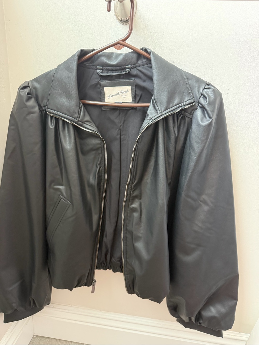 Universal Thread Black Faux Leather Bomber Jacket with Puff Sleeves